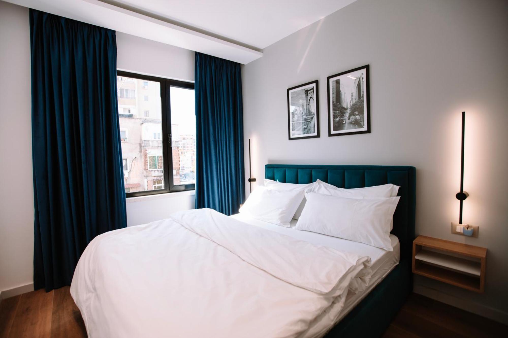 Barrikada Str Modern Apartments - The Nest ティラナ エクステリア 写真