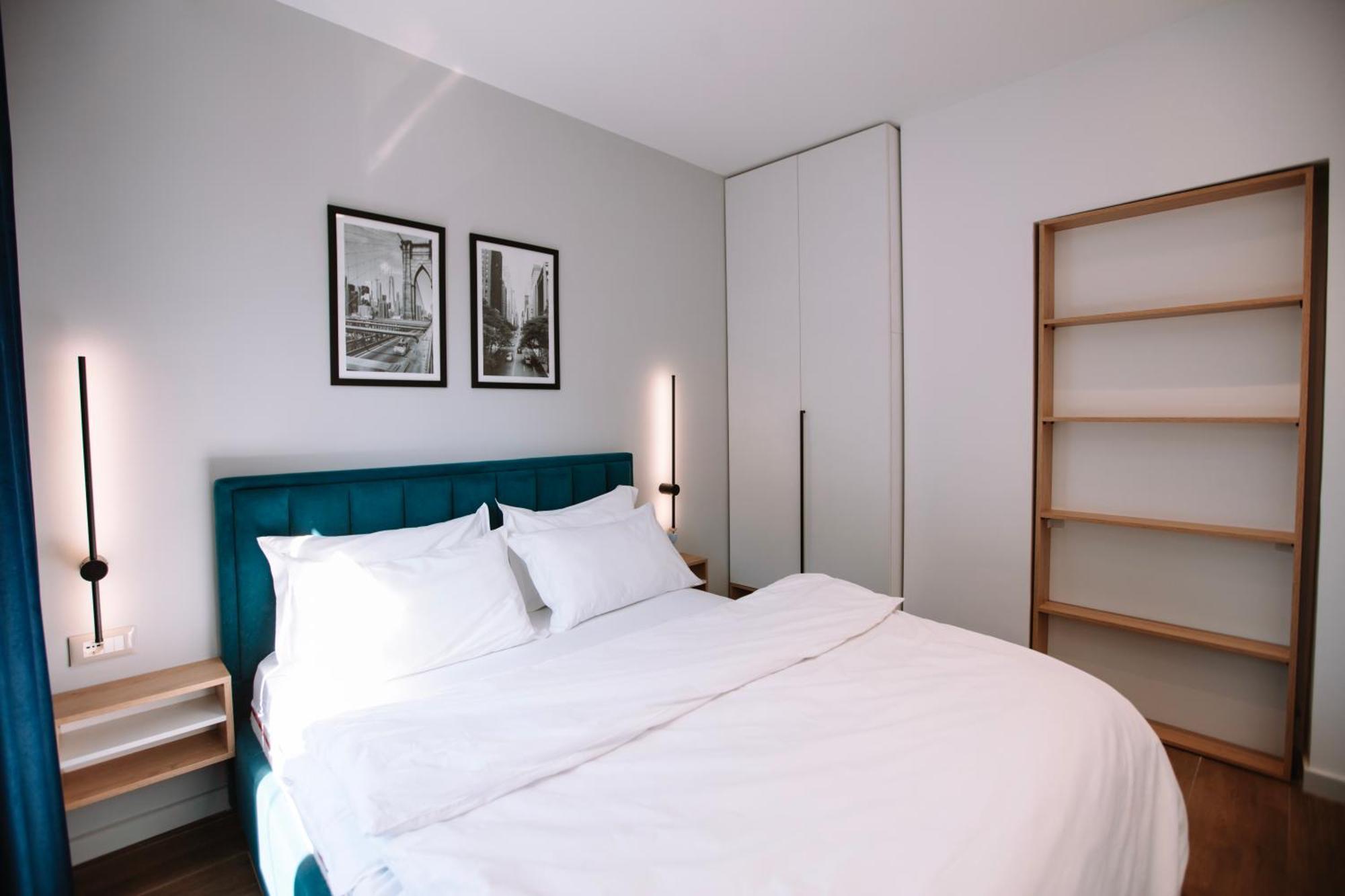 Barrikada Str Modern Apartments - The Nest ティラナ エクステリア 写真